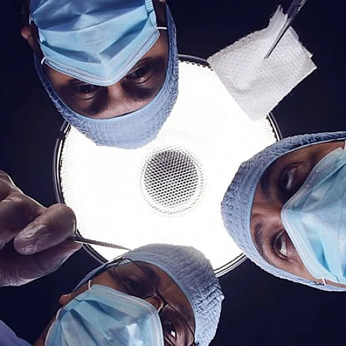 Medical Errors Kill Enough People to Fill 4 Jumbo Jets a Week. -  7 Tips on Surviving The Medical Industrial Complex.