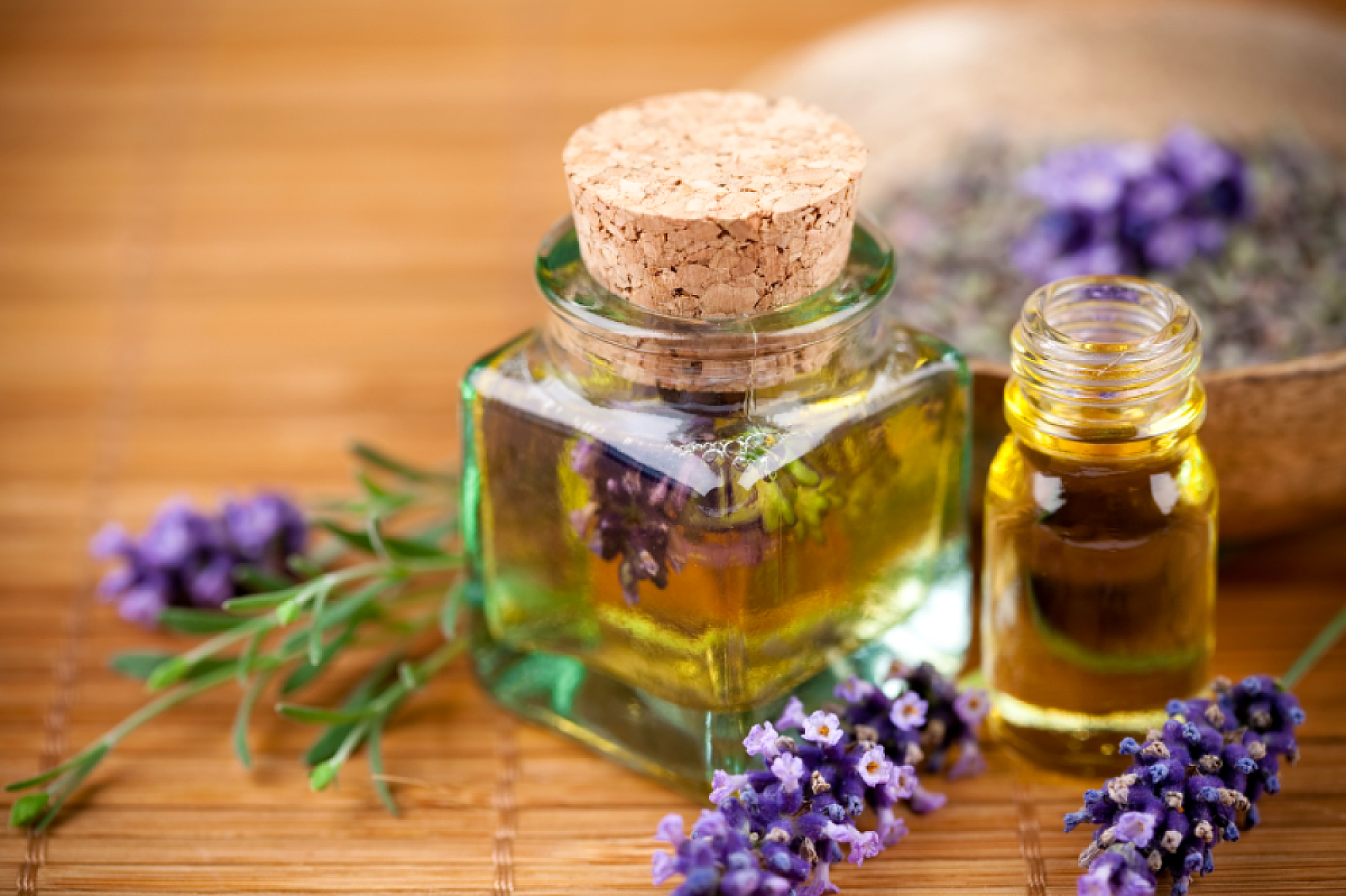 Inhaling Lavender Oil Eases Menstrual Pain