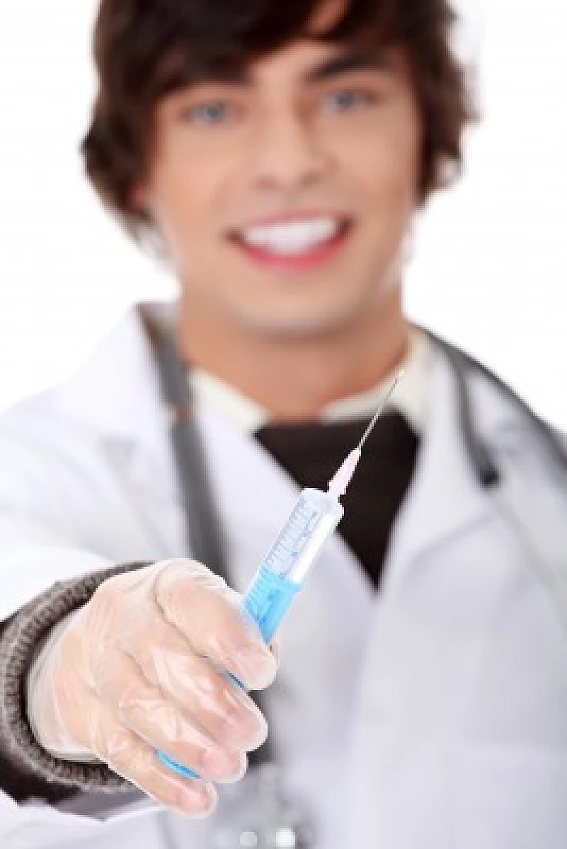 Vaccine Exemptions: How Hospitals Violate Workers’ Rights  