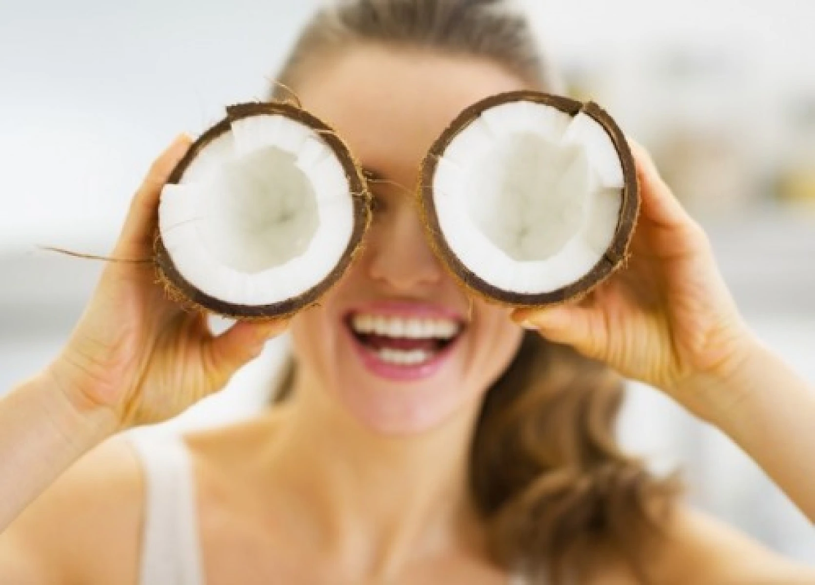 The 50 Latest Coconut Oil Benefits Backed by Science