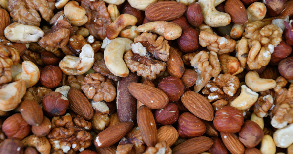 Eat More Nuts to Lower Cancer Risks