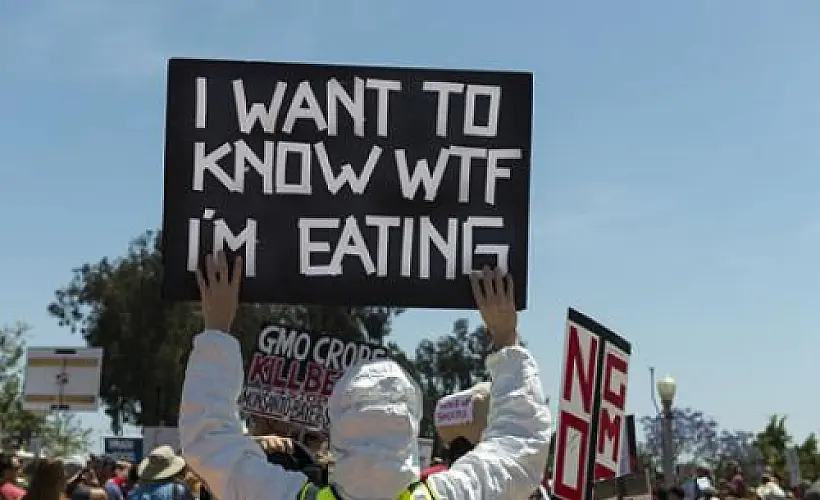 44 Reasons to Ban or Label GMOs