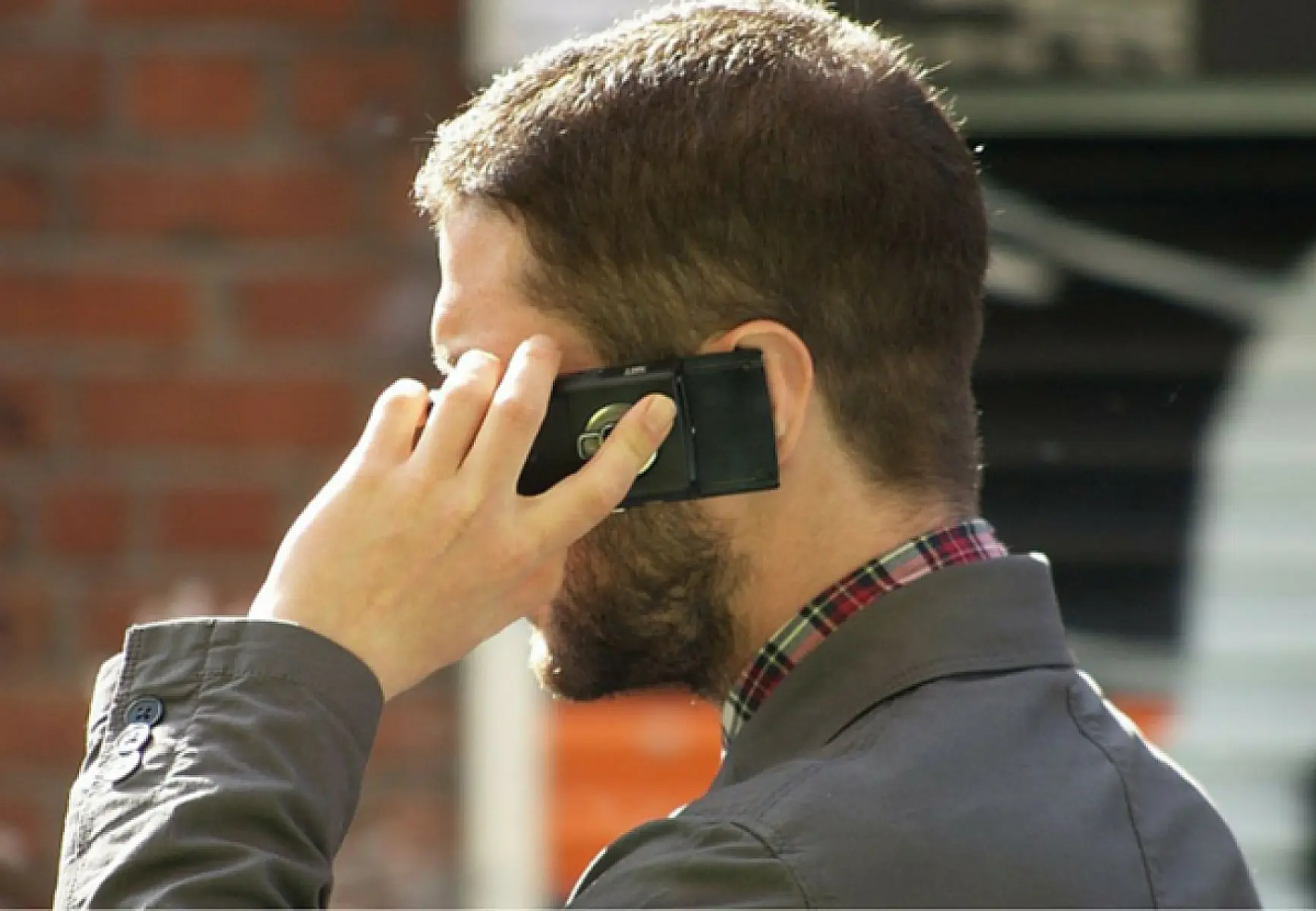 Radiating Corruption: The Frightening Science and Politics of Cell Phone Safety