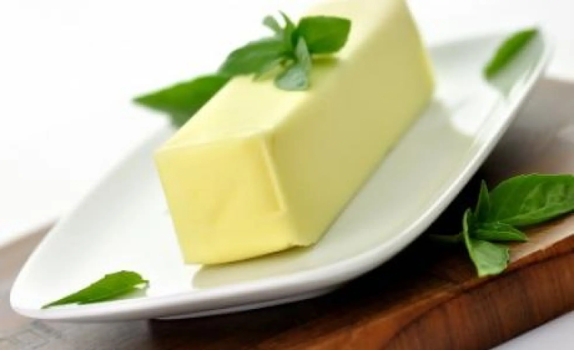 10 Healthy Reasons to Enjoy Real Butter