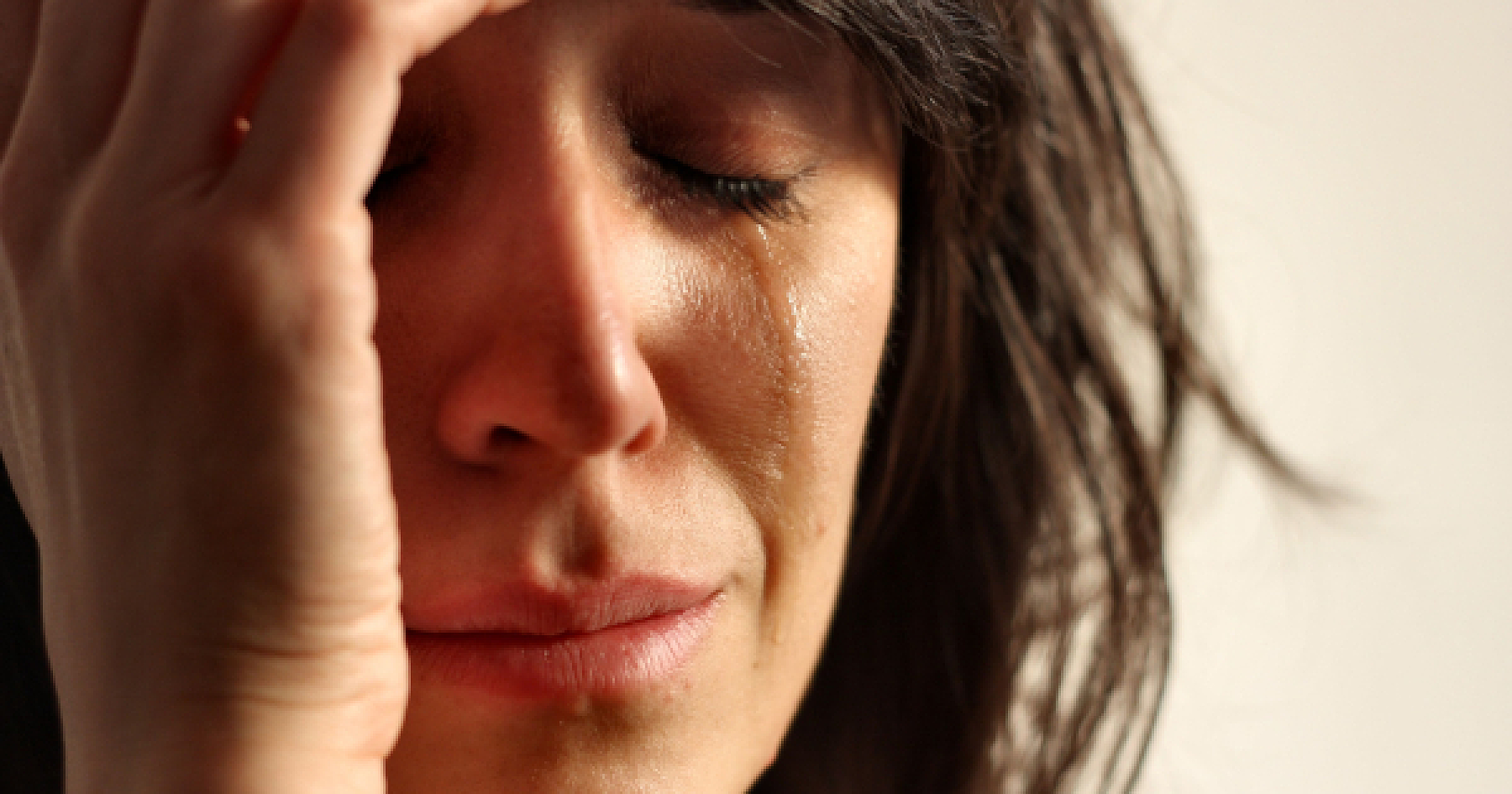 Red Light Therapy Bests Drugs for Postnatal Blues