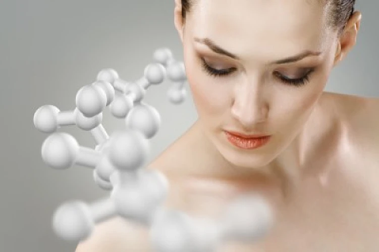 Is Bleaching Your Face Really A 'Proactive' Acne Solution?