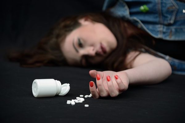 FDA Approves Painkiller 1,000X More Powerful Than Morphine Despite Epidemic of Drug Overdoses