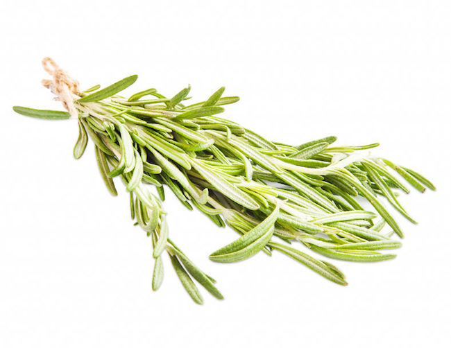 5 Common Kitchen Herbs and Spices for Weight Loss